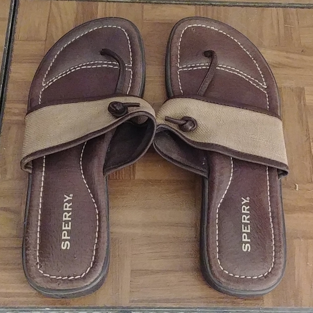 Sperry sandals